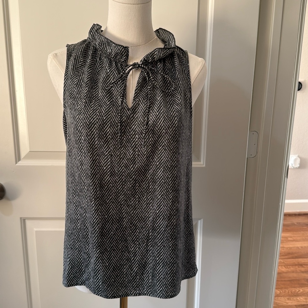 J.Crew Top - Grey/White - Size 0 - Never Worn - Excellent Condition